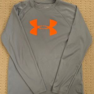 Under Armour youth large long sleeve shirt